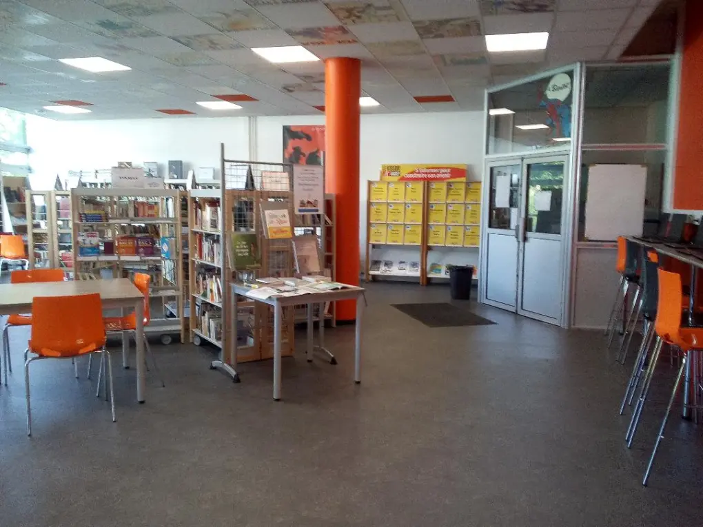 Centre de documentation et d'information du Lycée polyvalent La Hotoie Amiens