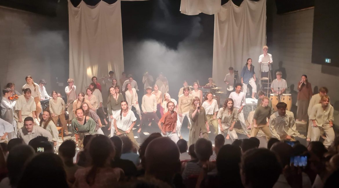 Les élèves de l'option théâtre montent sur scène