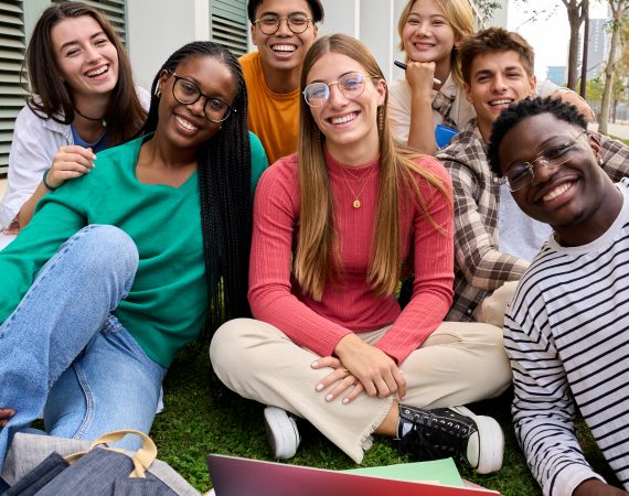 Photo d'illustration représentant un groupe de lycéens en situation d'apprentissage, Lycée polyvalent La Hotoie Amiens